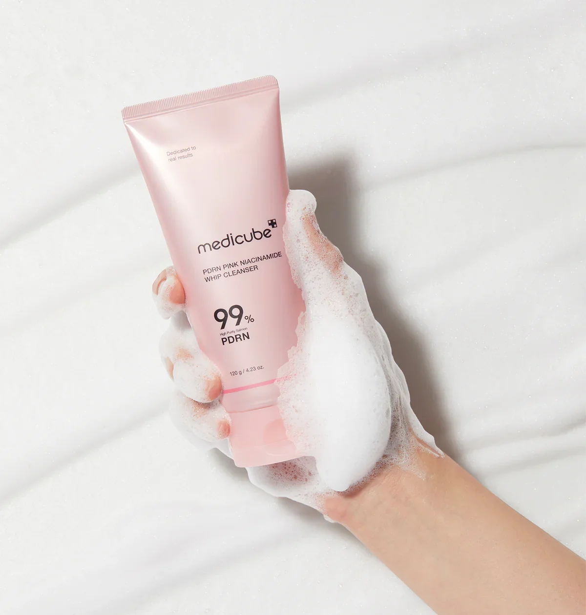 MEDICUBE PDRN PINK NIACINEAMIDE WHIP CLEANSER 120g - هينزاديم
